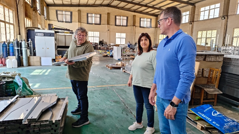 Kymmenen vuoden asiakas Manolo Espanjasta vierailee jälleen Debabrotherissa